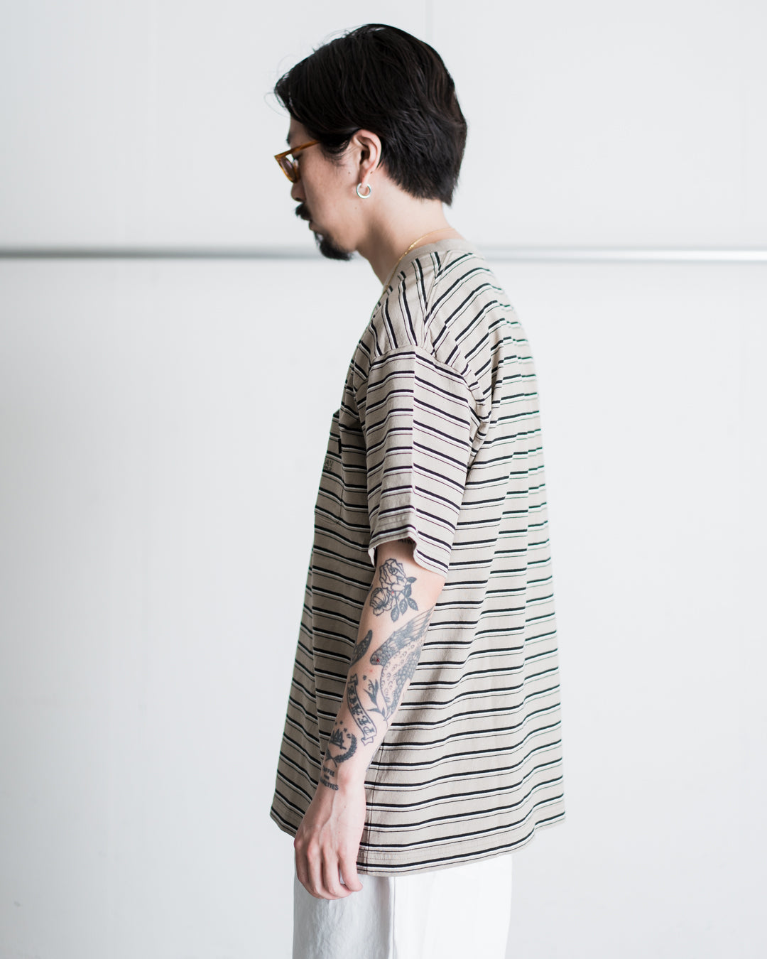 SEDAN ALL-PURPOSE STRIPED S/S POCKET TEE