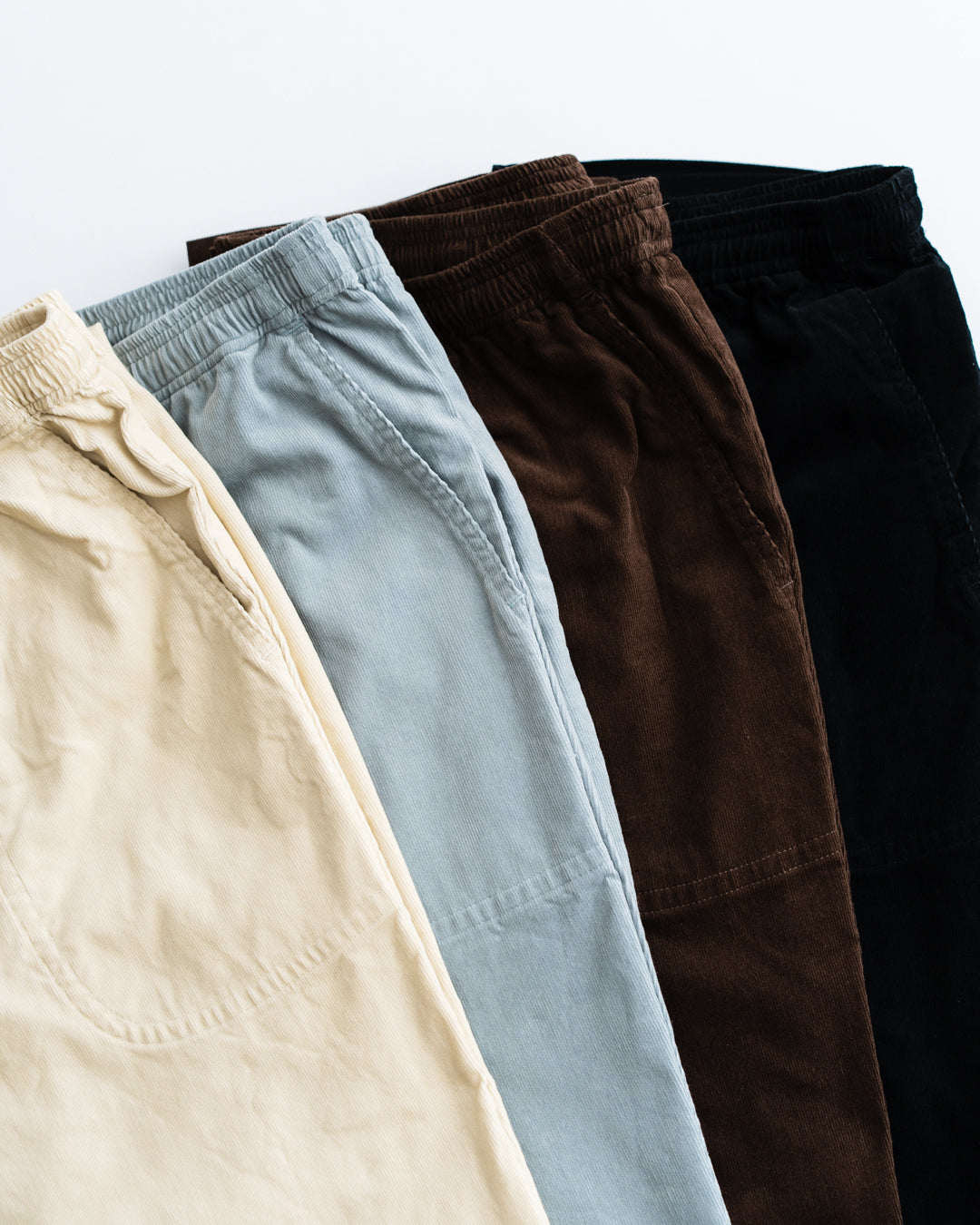 通販] FOUNDOUR(ファウンダ) COTTON CORDUROY EASY PANTS 商品ページ
