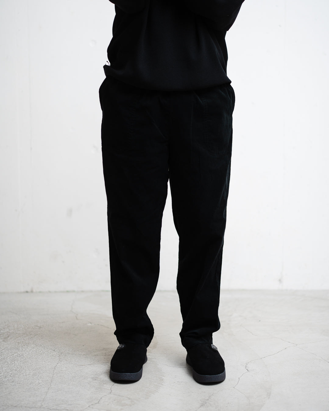 通販] FOUNDOUR(ファウンダ) COTTON CORDUROY EASY PANTS 商品ページ