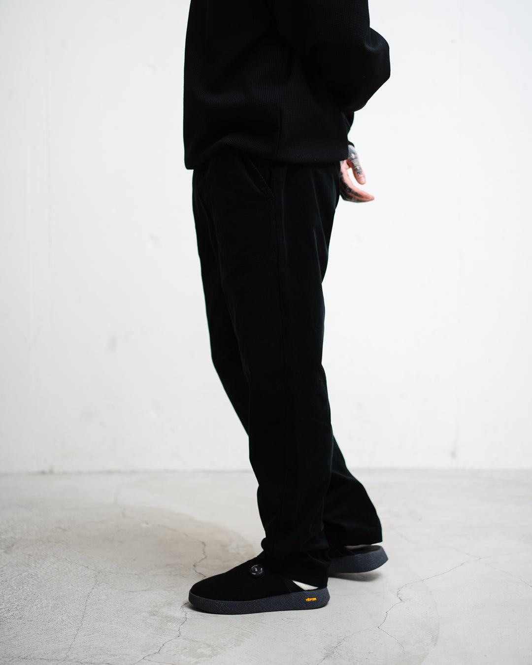 FOUNDOUR チノパンツ size2 通販] FOUNDOUR(ファウンダ) COTTON CORDUROY EASY PANTS 商品ページ