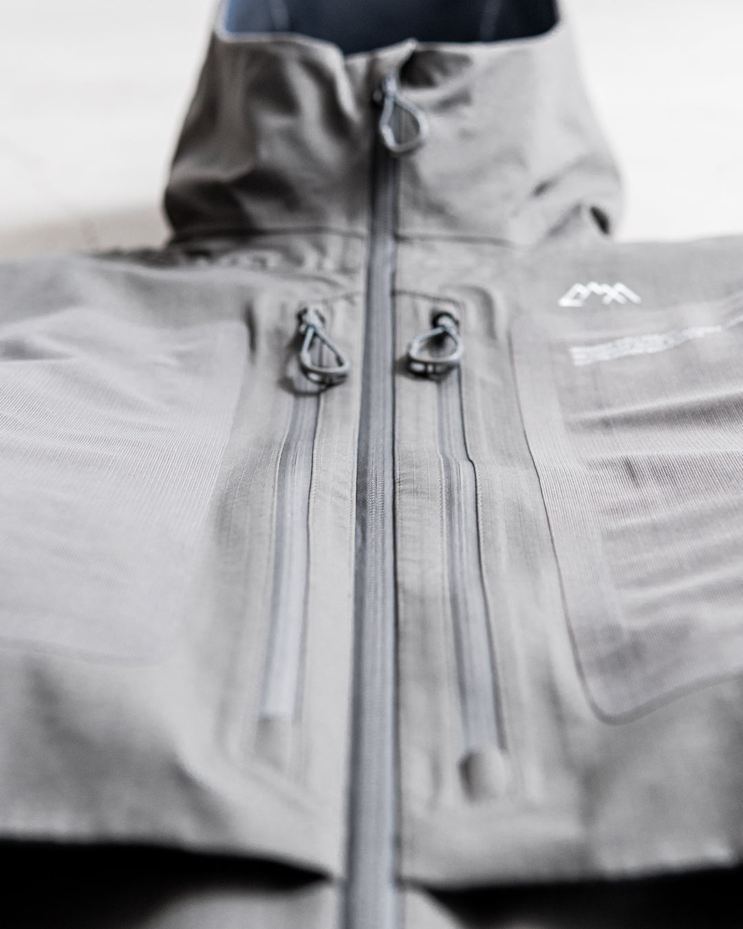 CMF OUTDOOR GARMENT MID NIGHT SHELL COEXIST