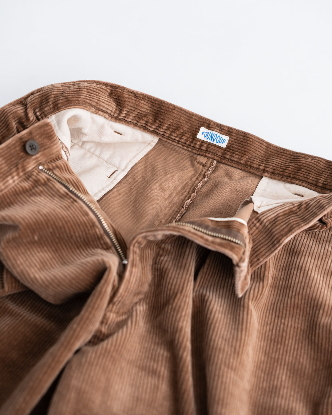 [10.24 sat 12:00 Release] FOUNDOUR COTTON CORDUROY WIDE TUCK TROUSERS