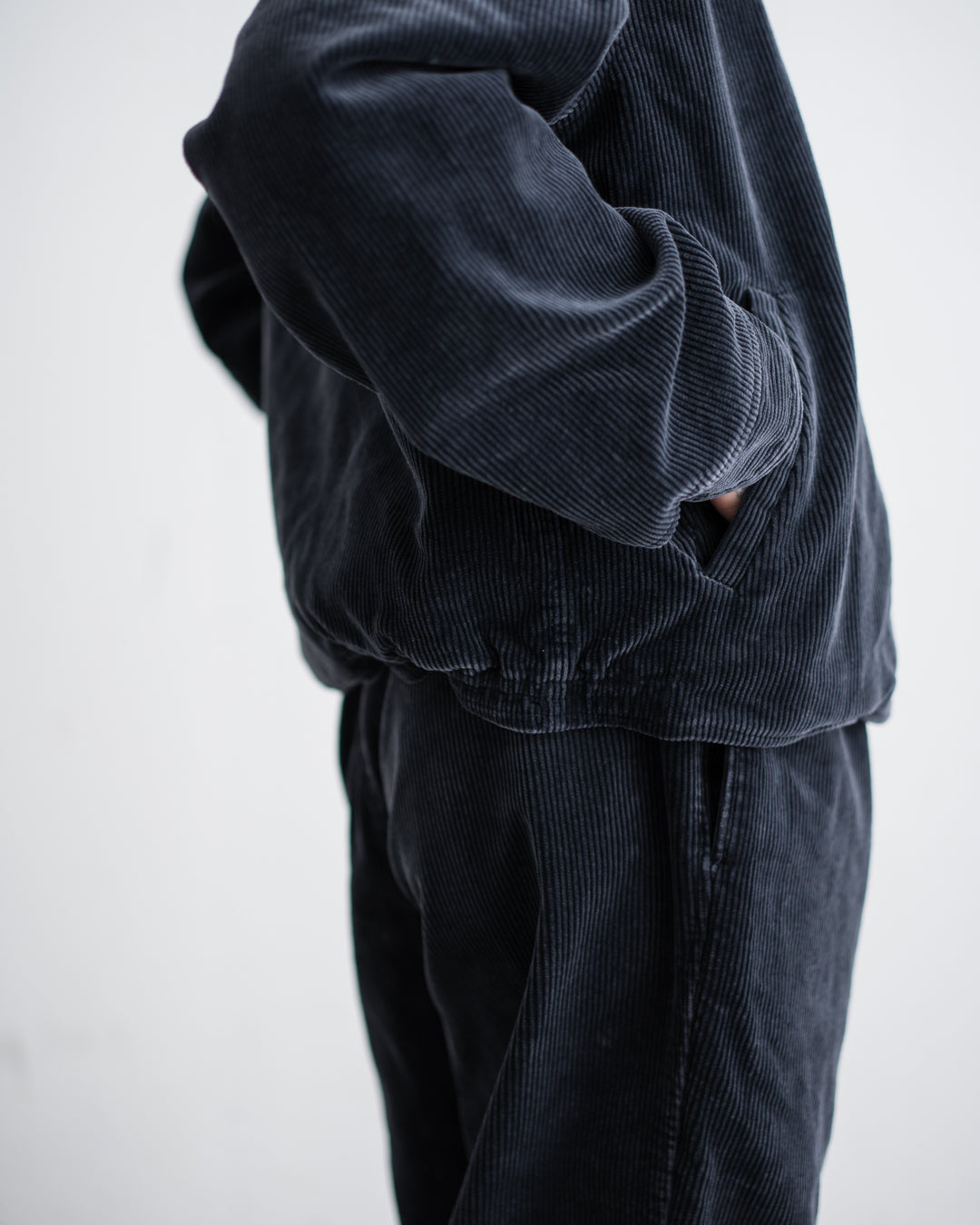[10.24 sat 12:00 Release] FOUNDOUR COTTON CORDUROY ZIP UP BLOUSON