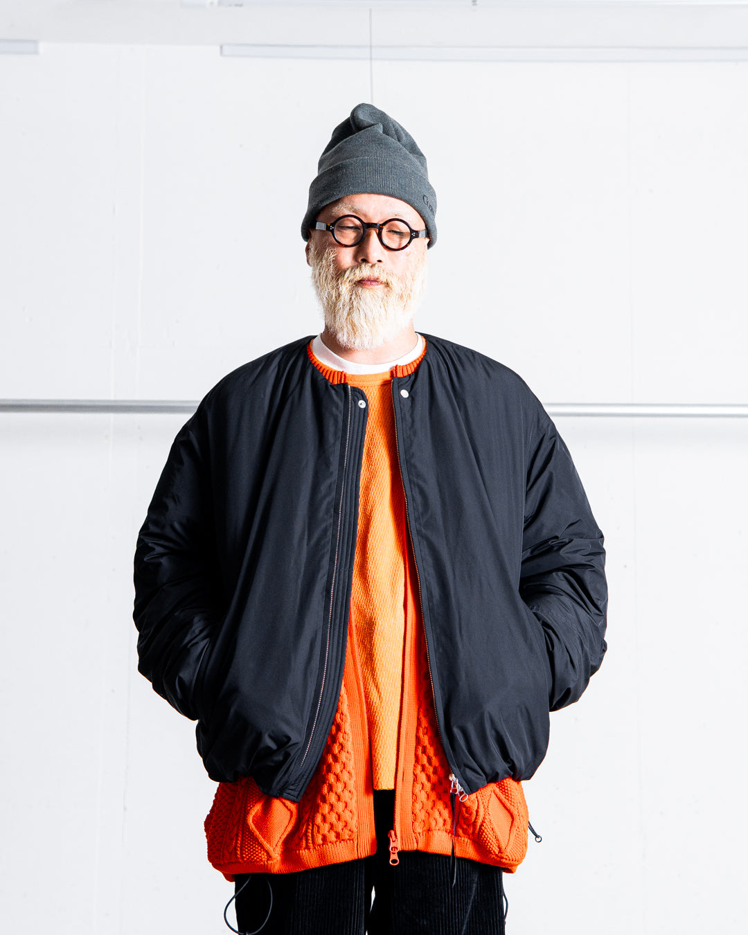 YDOT COLLARLESS BOMBER DOWN JACKET