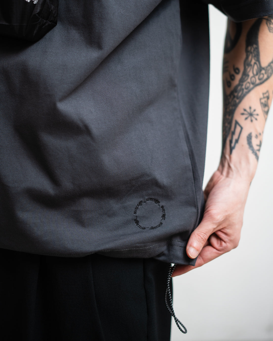 [予約商品 PRE-ORDER]average_ Drawstring T-shirts