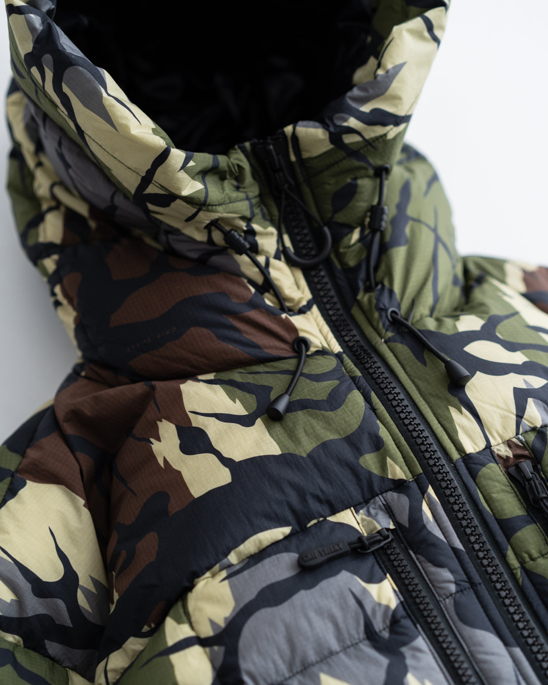 【Collaboration Item】GRIP SWANY CORDURA DOWN JACKET BLACK CAMO