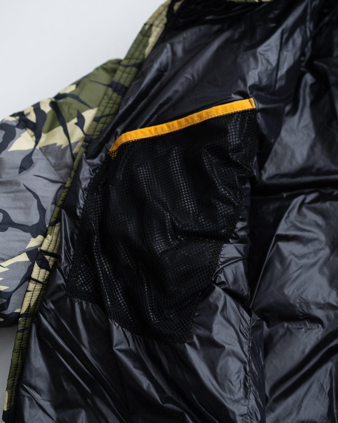 【Collaboration Item】GRIP SWANY CORDURA DOWN JACKET BLACK CAMO