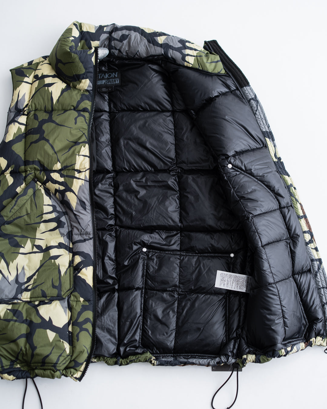 【Collaboration Item】GRIP SWANY CORDURA DOWN VEST BLACK CAMO