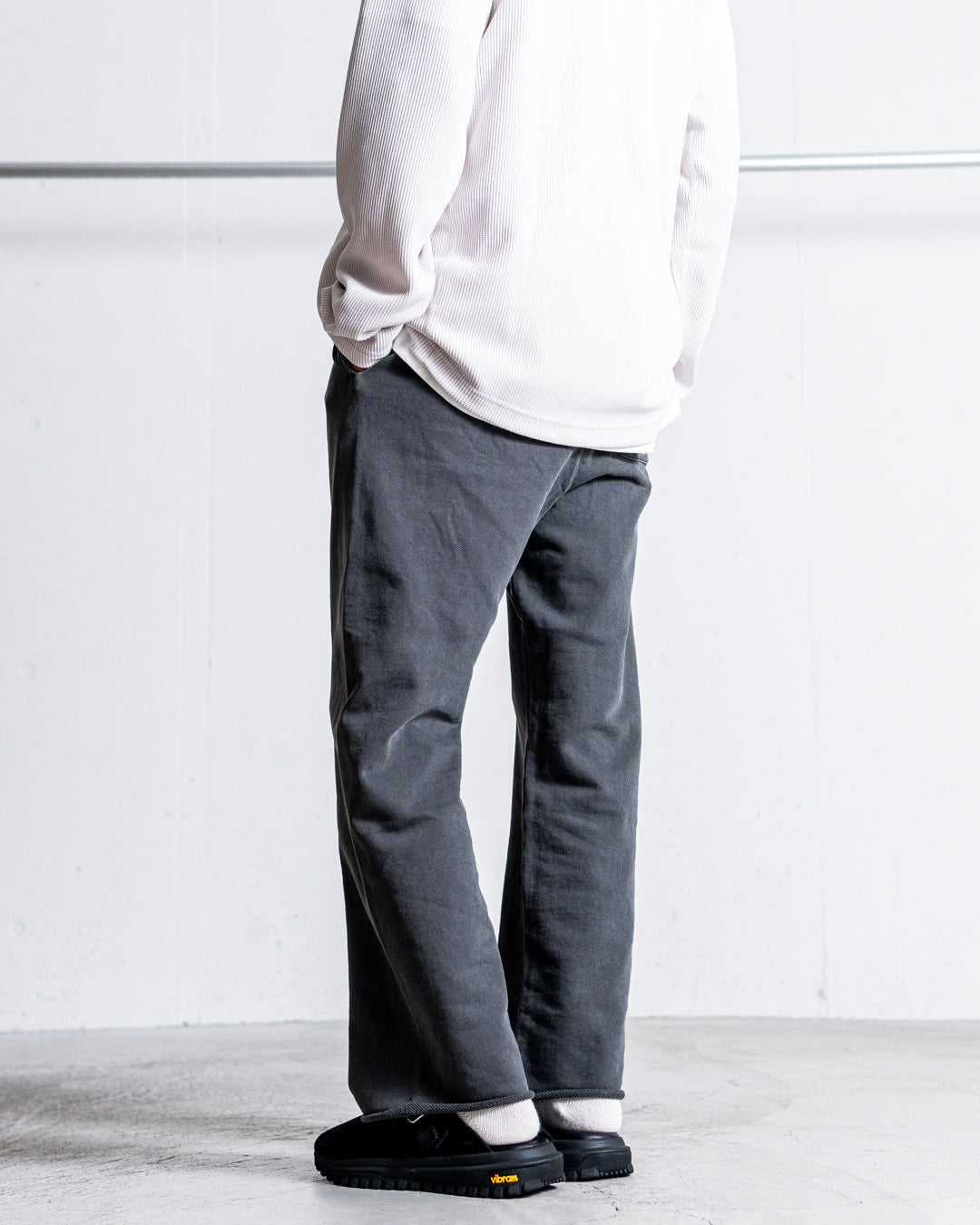 【RESTOCK】GEM SPORTSWEAR  SWEAT PANTS