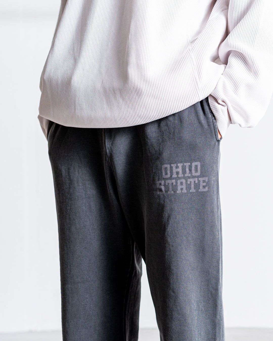 【RESTOCK】GEM SPORTSWEAR  SWEAT PANTS