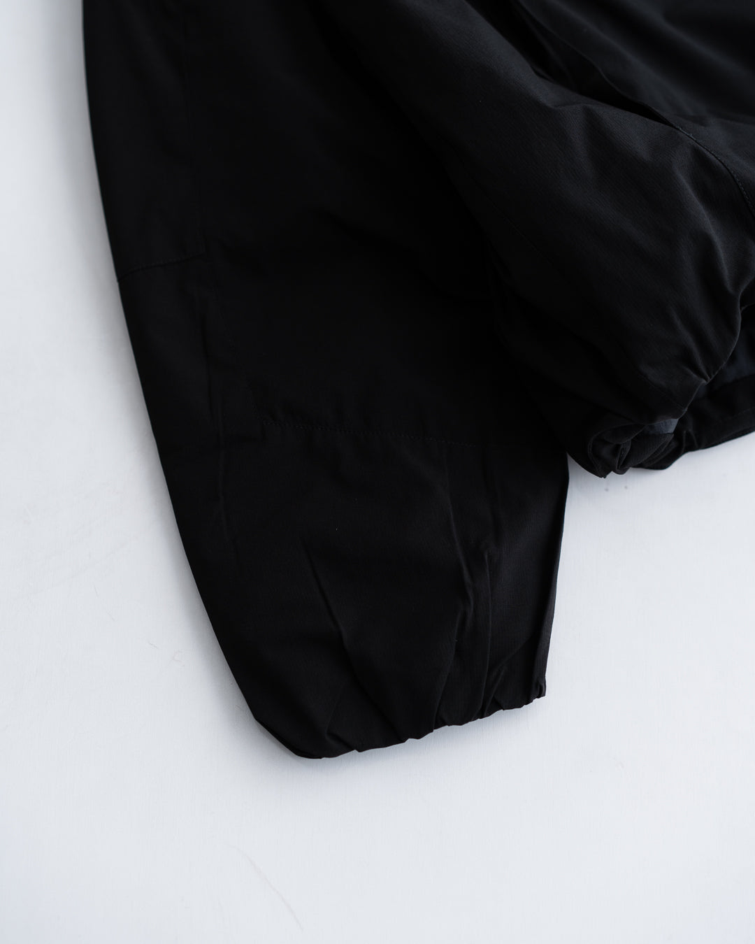 [10.31sat 12:00 Release] SEDAN ALL-PURPOSE Strech Puff Hoodie