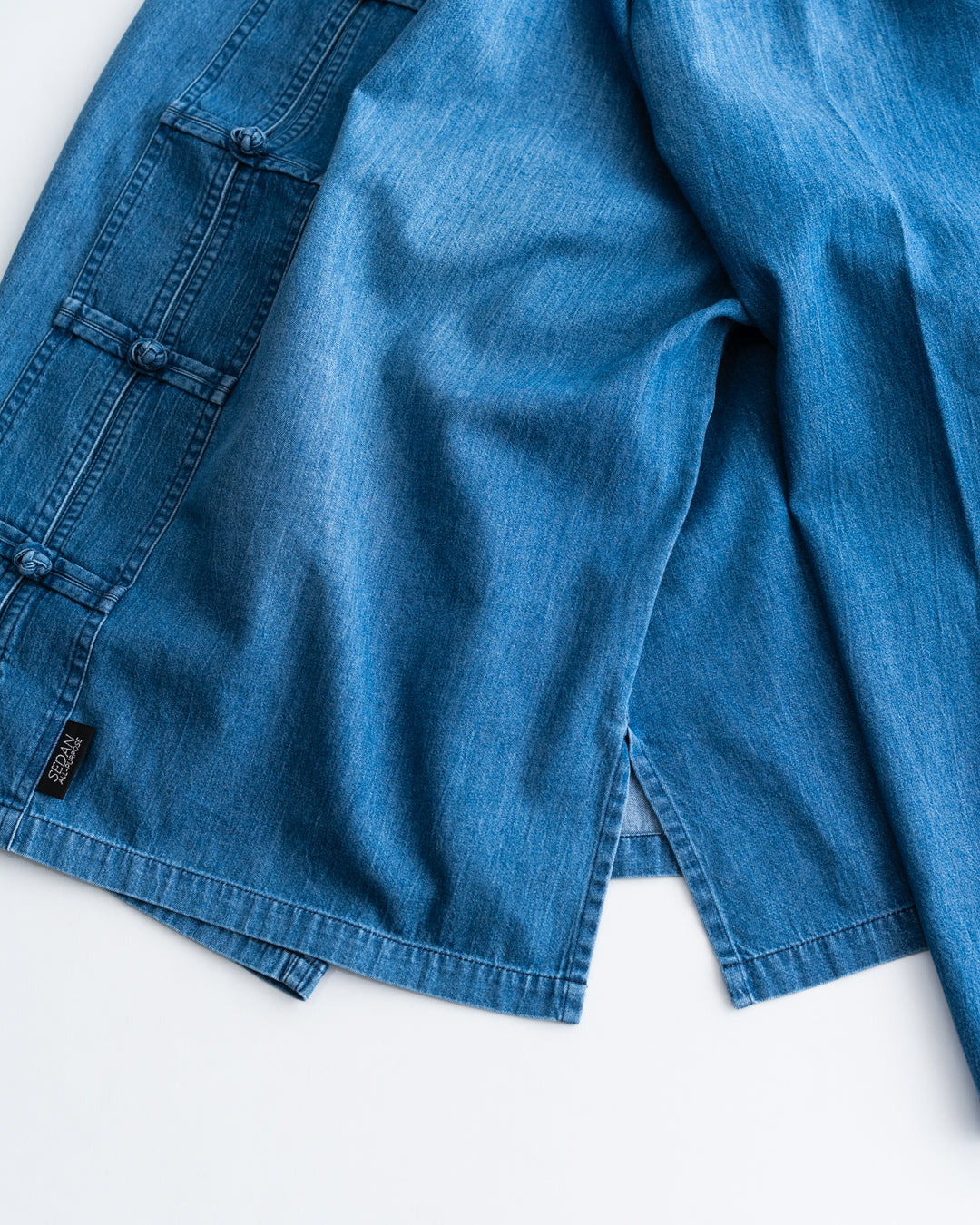[4.4 sat 12:00 Release] SEDAN ALL-PURPOSE Light Denim Kungfu Shirt