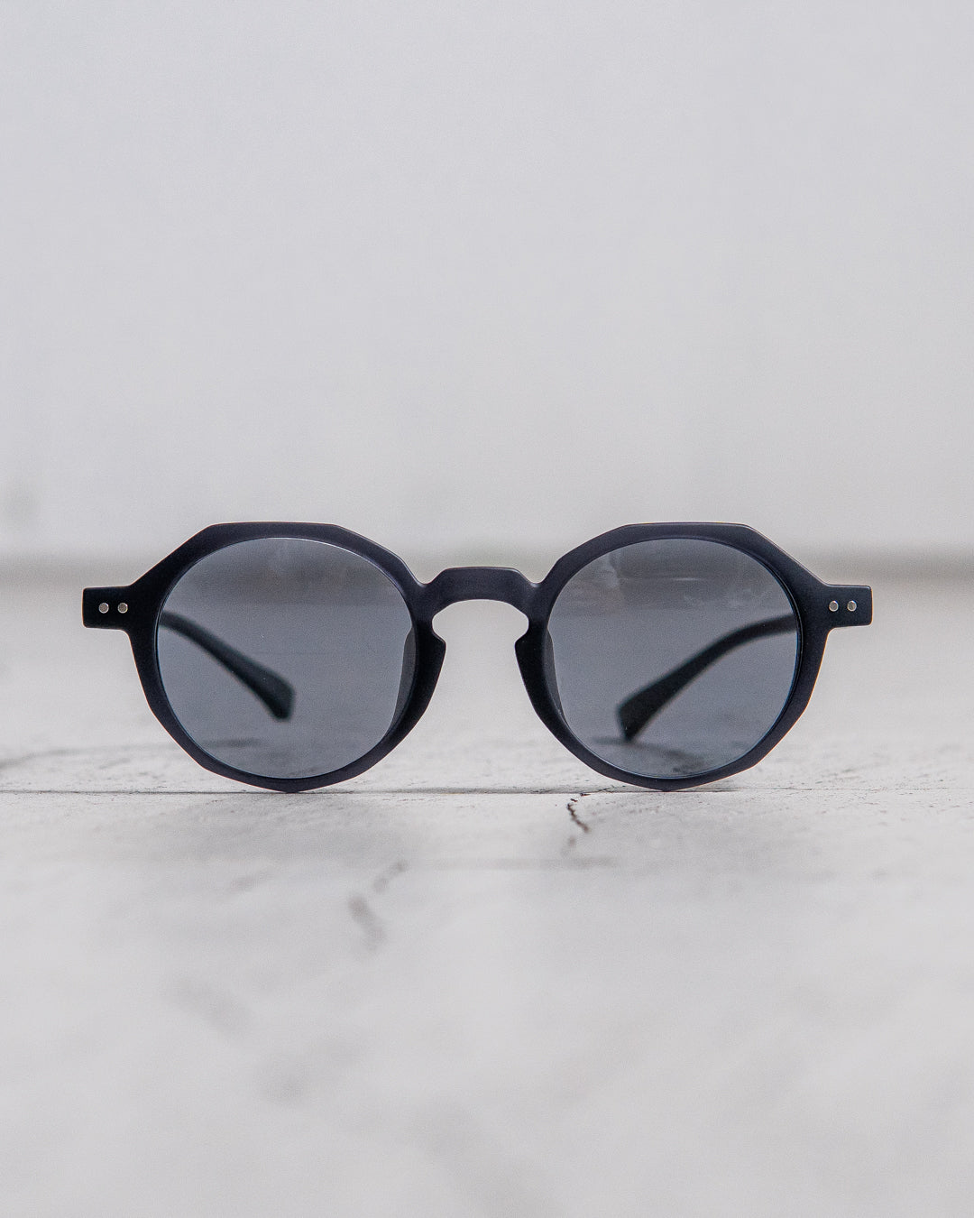 OWL MILS Rota : MATTE LIGHT BLACK / PURPLE GREY