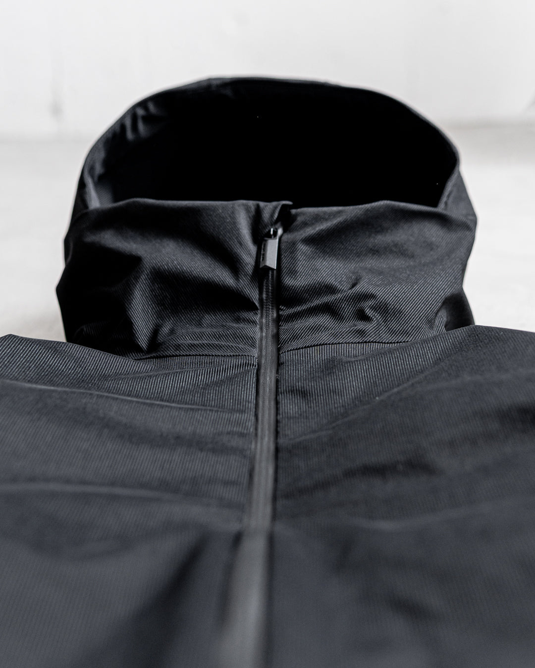 【limited】HUNTING WORLD CRAFTED BY DESCENTE.LAB ALTERNATELY WAVE DOWN HOODED JACKET