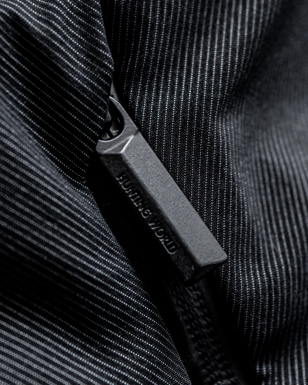 【limited】HUNTING WORLD CRAFTED BY DESCENTE.LAB ALTERNATELY WAVE DOWN HOODED JACKET