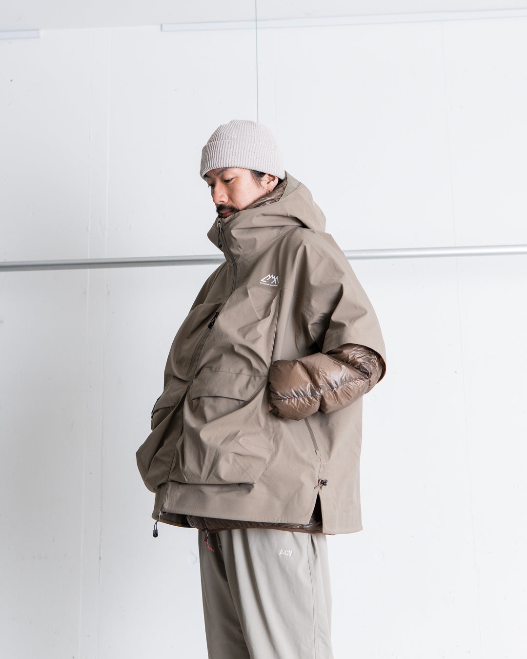 CMF OUTDOOR GARMENT GUIDE SHELL COEXIST