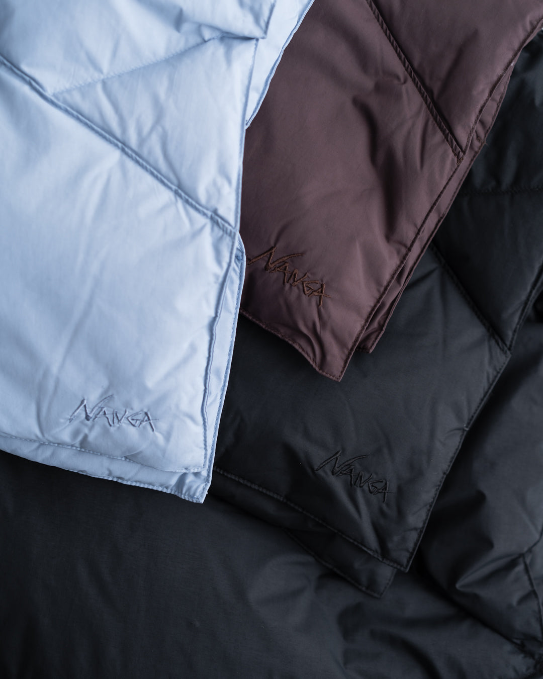 NANGA DOWN PONCHO MUFFLER