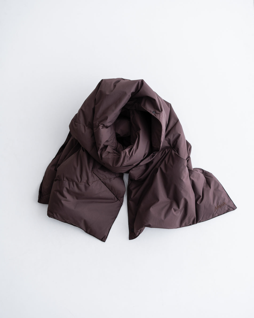 NANGA DOWN PONCHO MUFFLER
