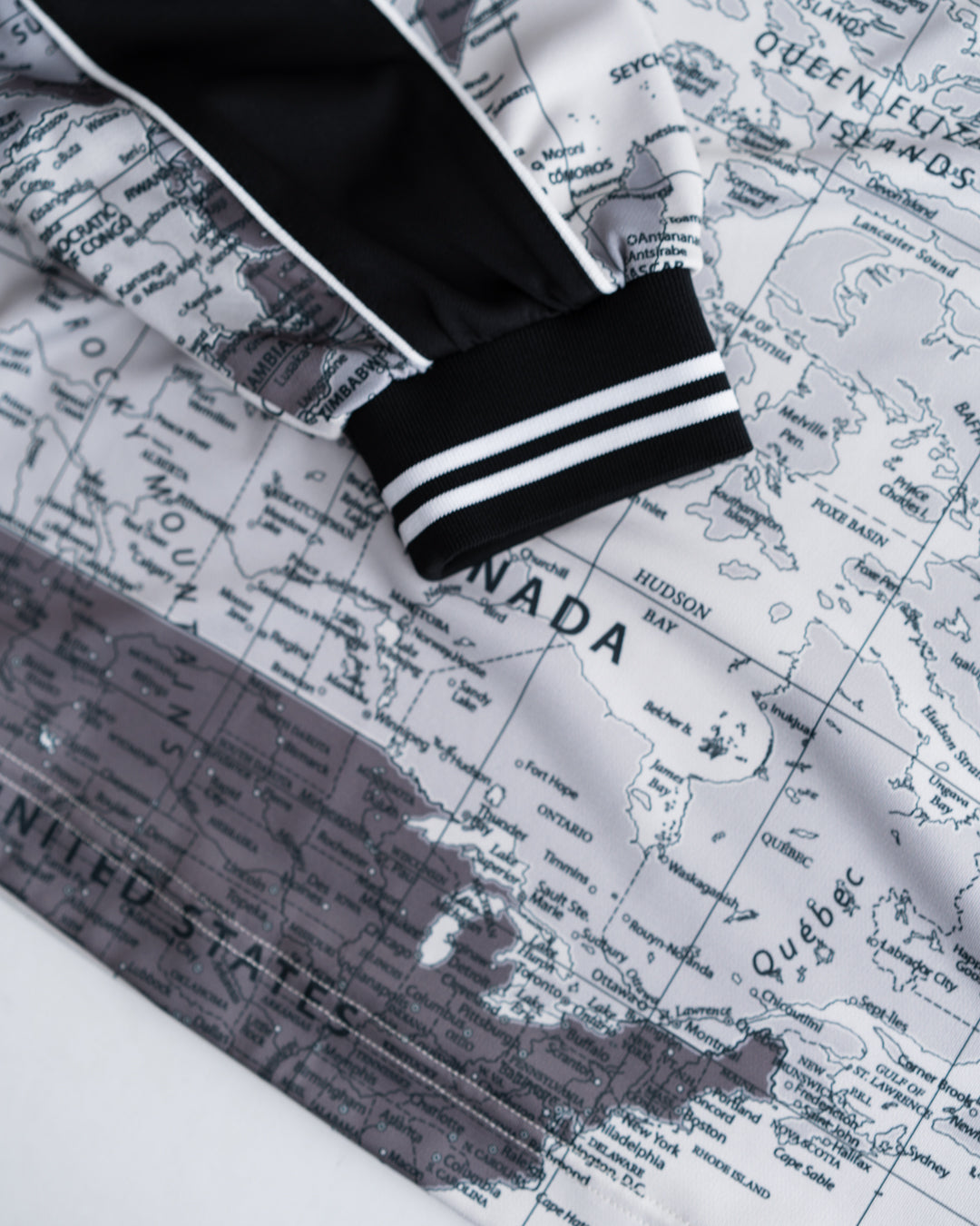 [10.31 sat 12:00 Release]【Collaboration Item】SEDAN ALL-PURPOSE PUMA / World Map Game Shirts