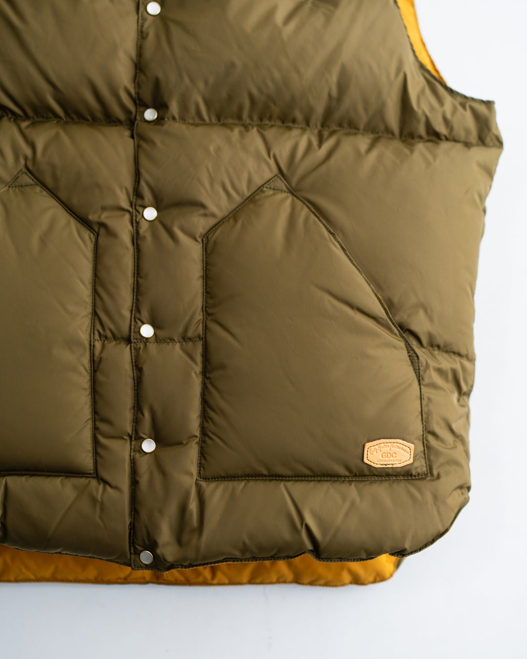 [10.31 sat 11:00 Release]【Collaboration Item】Rocky Mountain × GDC Christy Vest