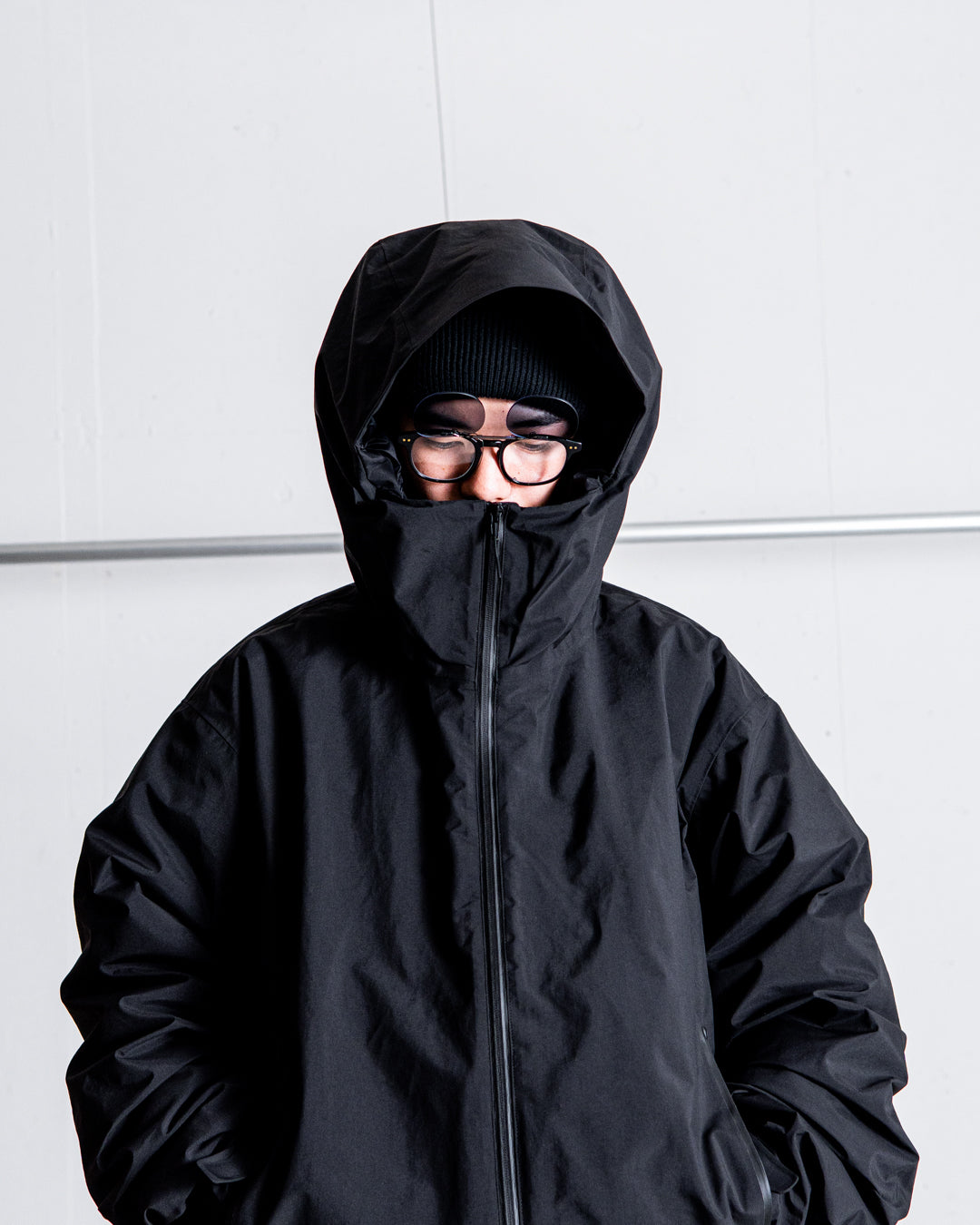 ES.1 3lyr down hoodie