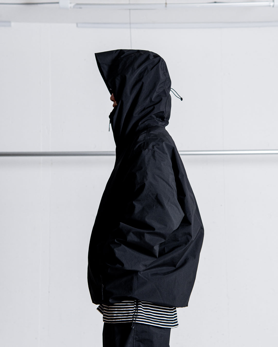 ES.1 3lyr down hoodie