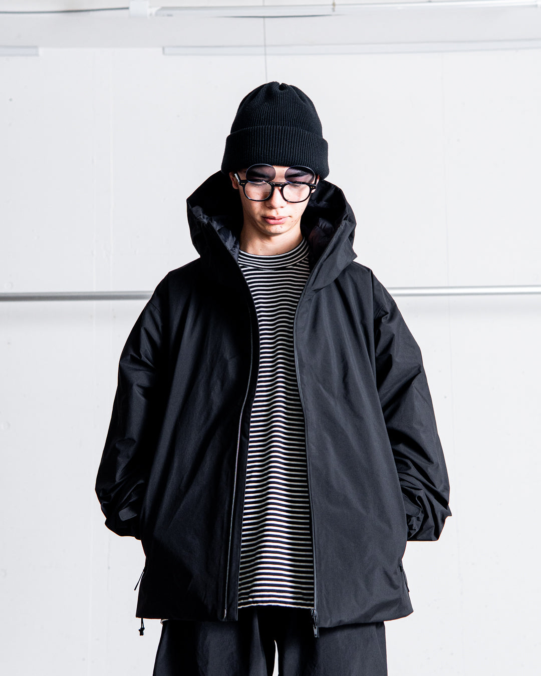 ES.1 3lyr down hoodie