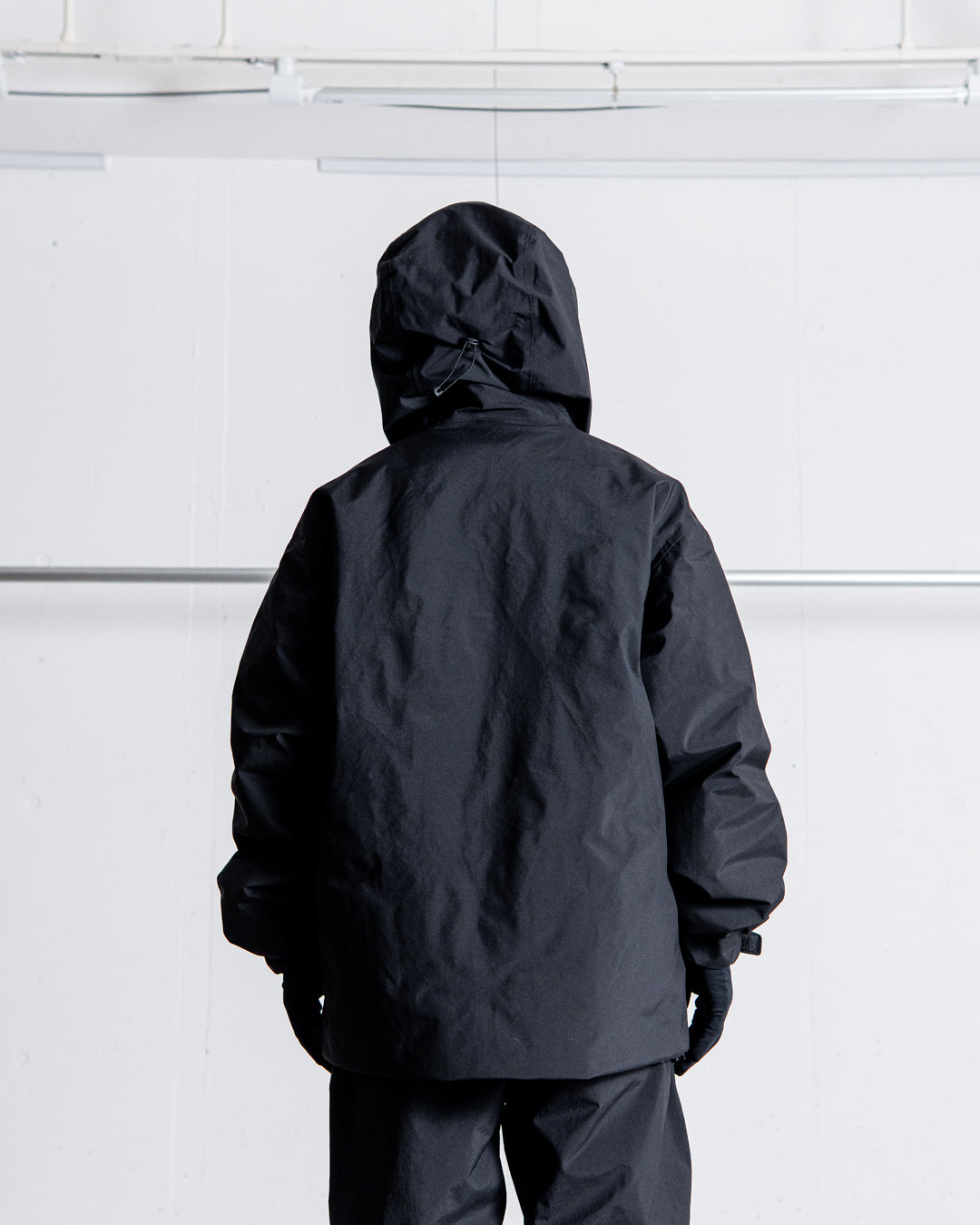 ES.1 3lyr down hoodie