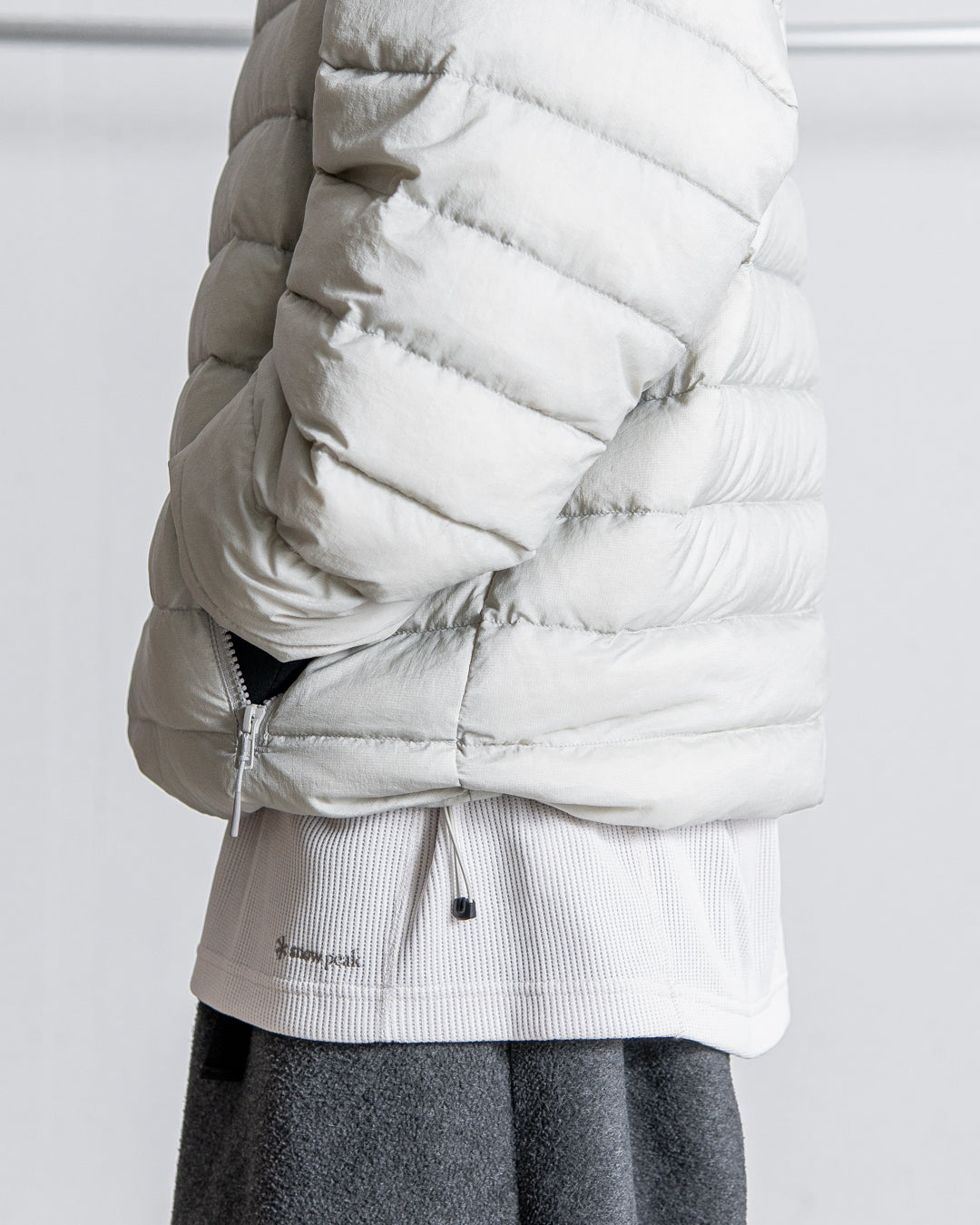 ES.1 Middle Down Jacket