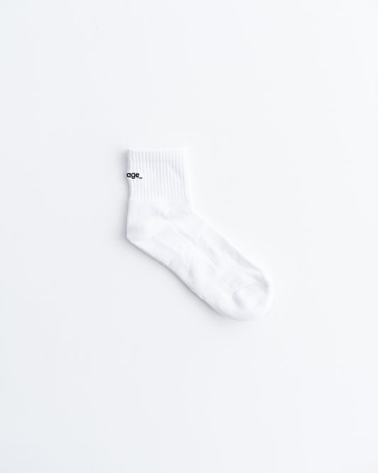[4.11 sat 12:00 Release] average_ Logo Short Socks