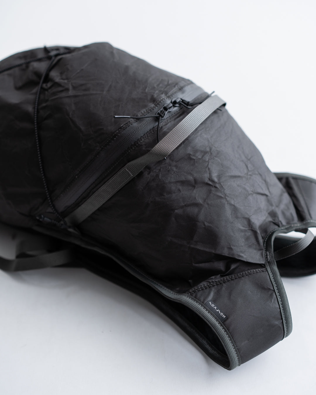 SEALSON DROP14 BACKPACK - OBSIDIAN BLACK