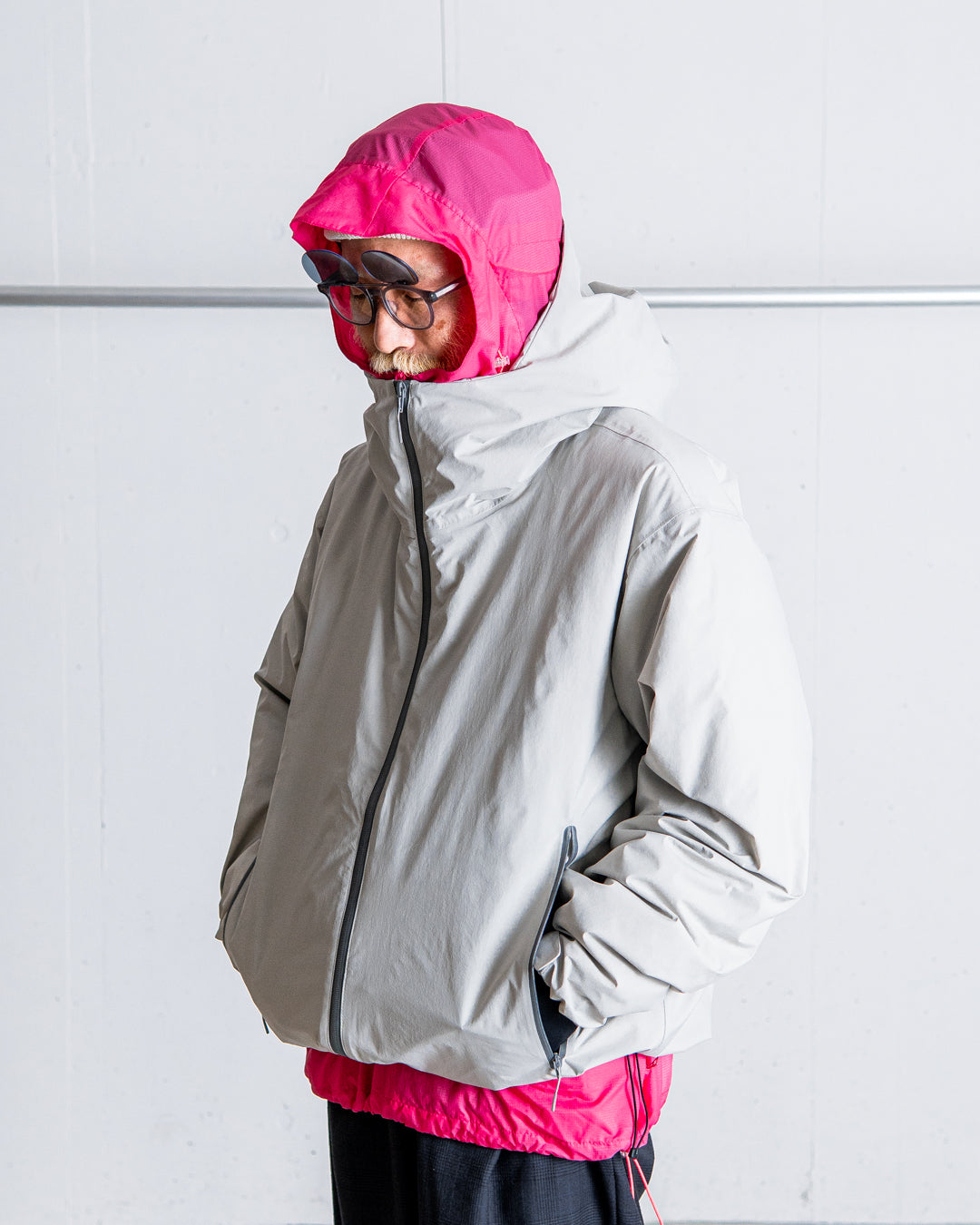 ES.1 3lyr down hoodie