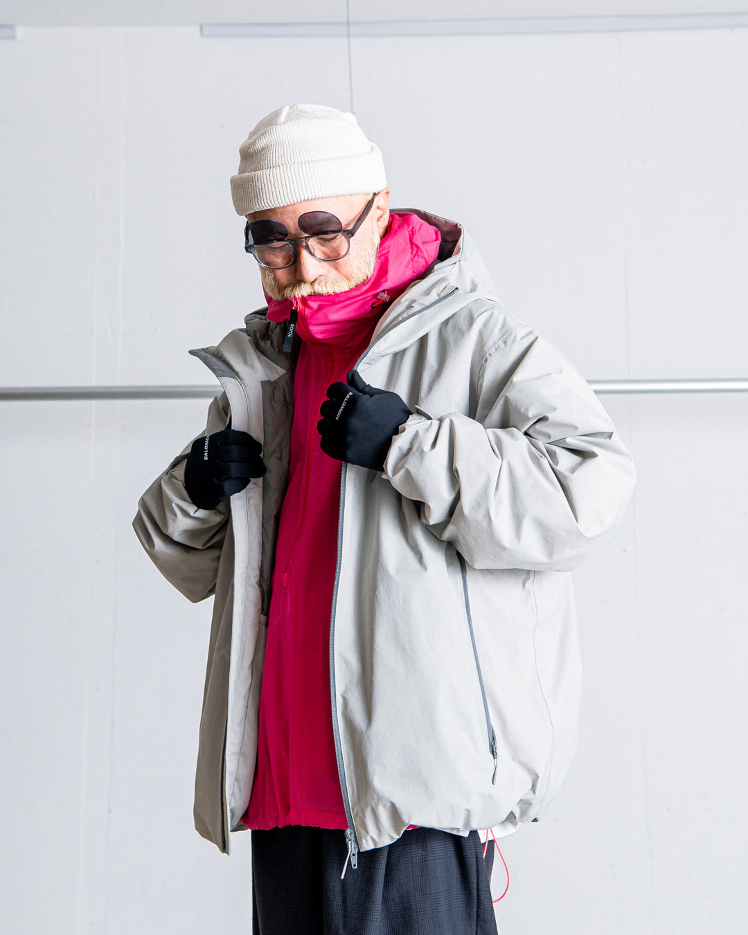 ES.1 3lyr down hoodie