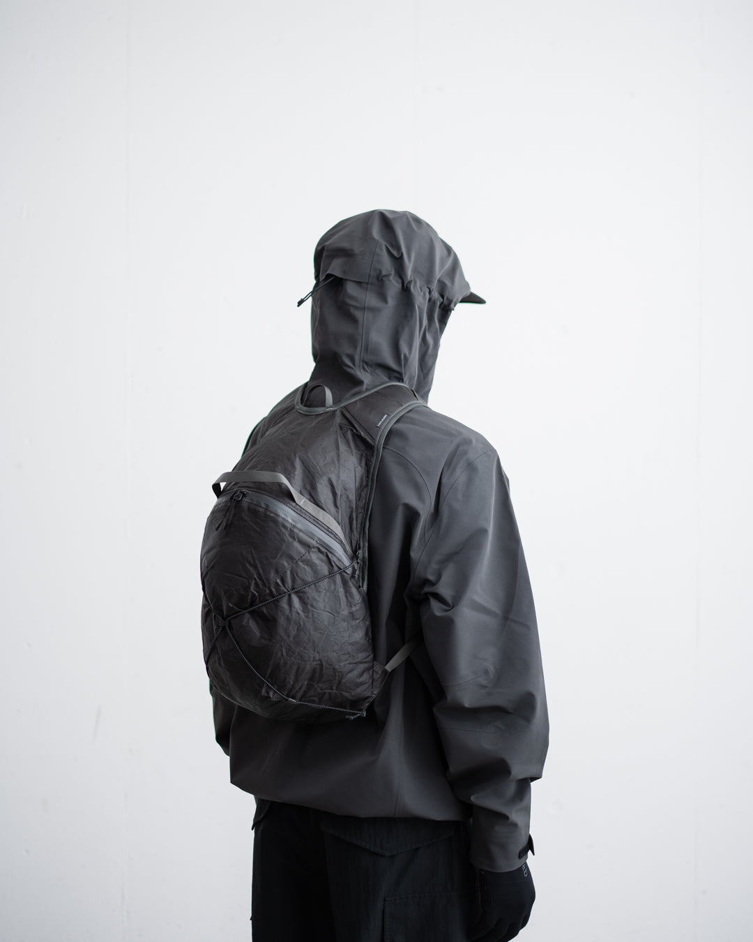 SEALSON DROP14 BACKPACK - OBSIDIAN BLACK