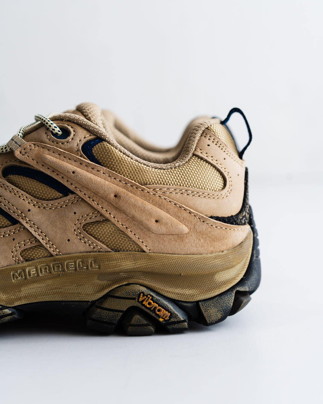 [4.18 sat 12:00 Release] MERRELL MOAB 3 × KHAKIS