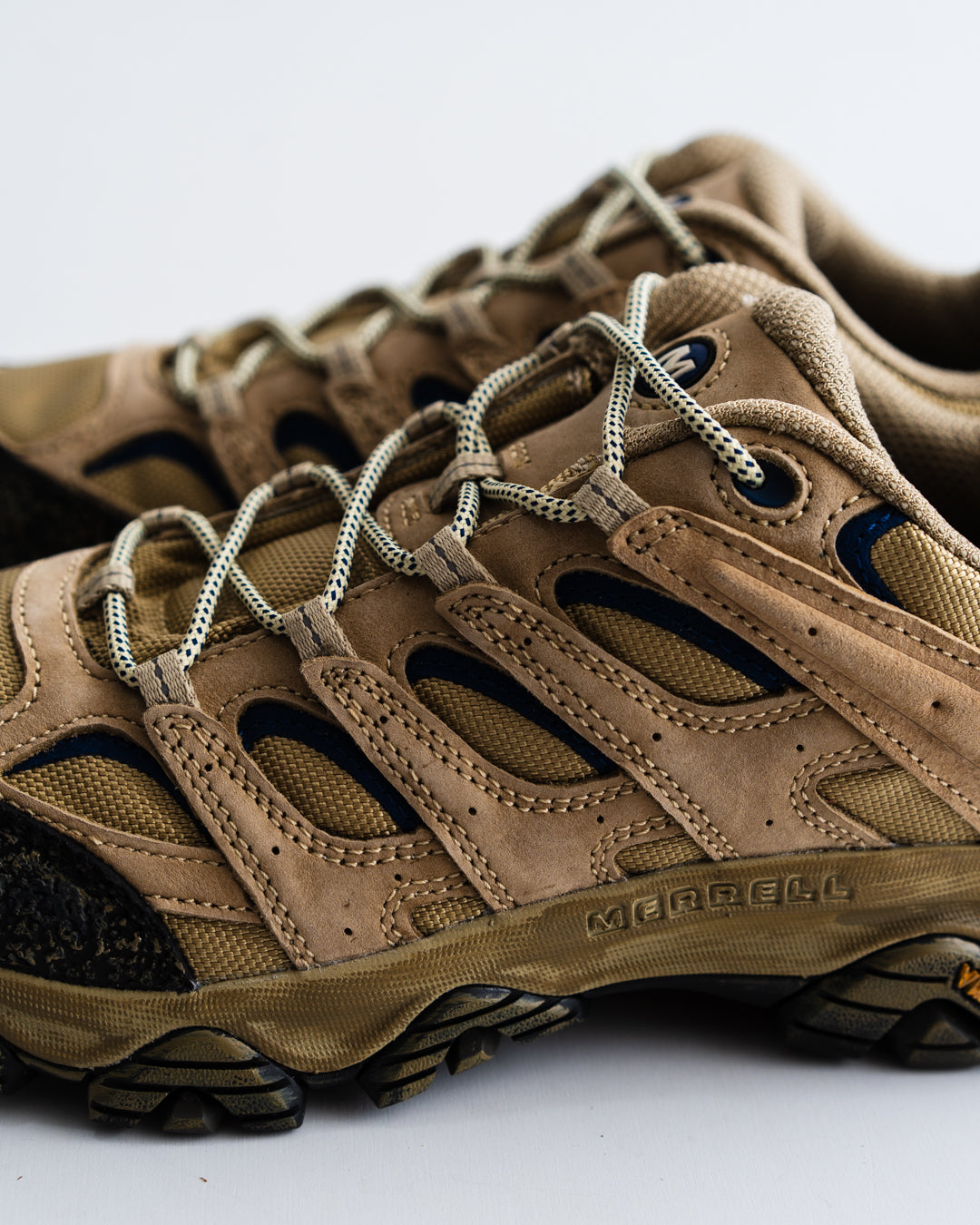 [4.18 sat 12:00 Release] MERRELL MOAB 3 × KHAKIS