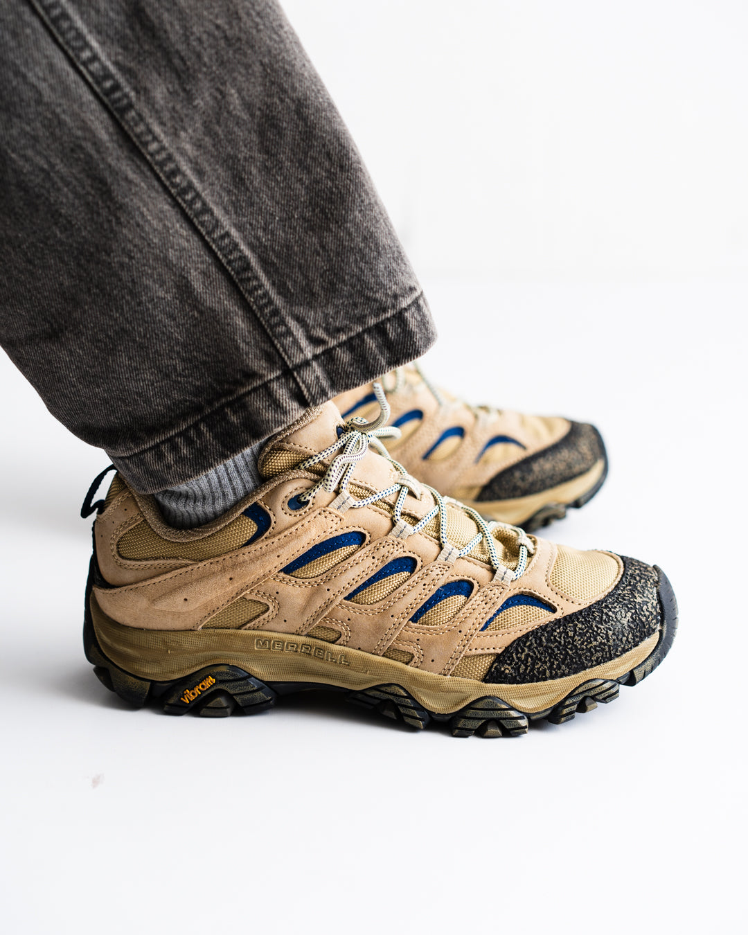 [4.18 sat 12:00 Release] MERRELL MOAB 3 × KHAKIS
