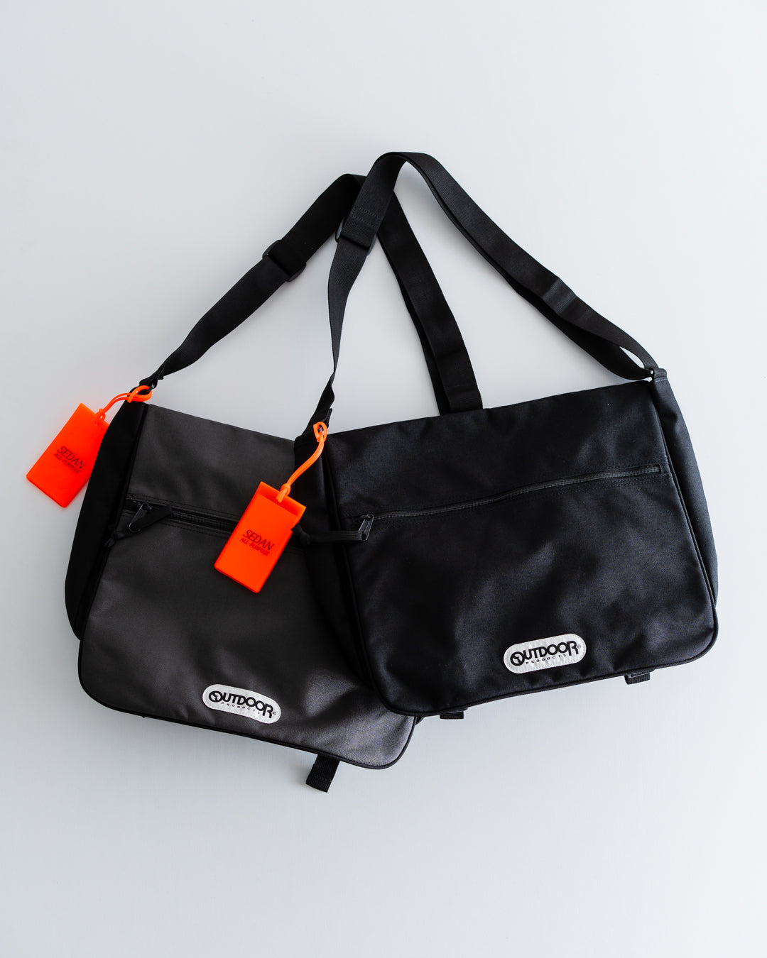 SEDAN ALL-PURPOSE OUTDOOR PRODUCTS® / NIMBUS Shoulder Carry-All