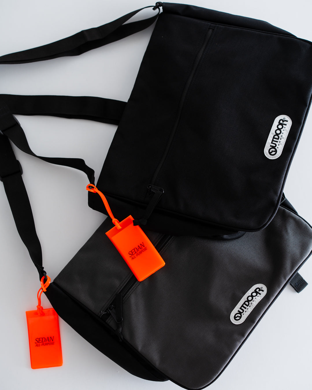 SEDAN ALL-PURPOSE OUTDOOR PRODUCTS® / NIMBUS Shoulder Carry-All