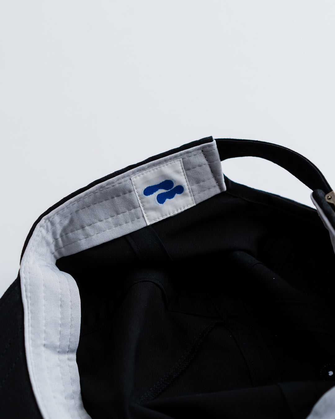 [8.23 sat 12:00 Release] wonderland Blend Cap