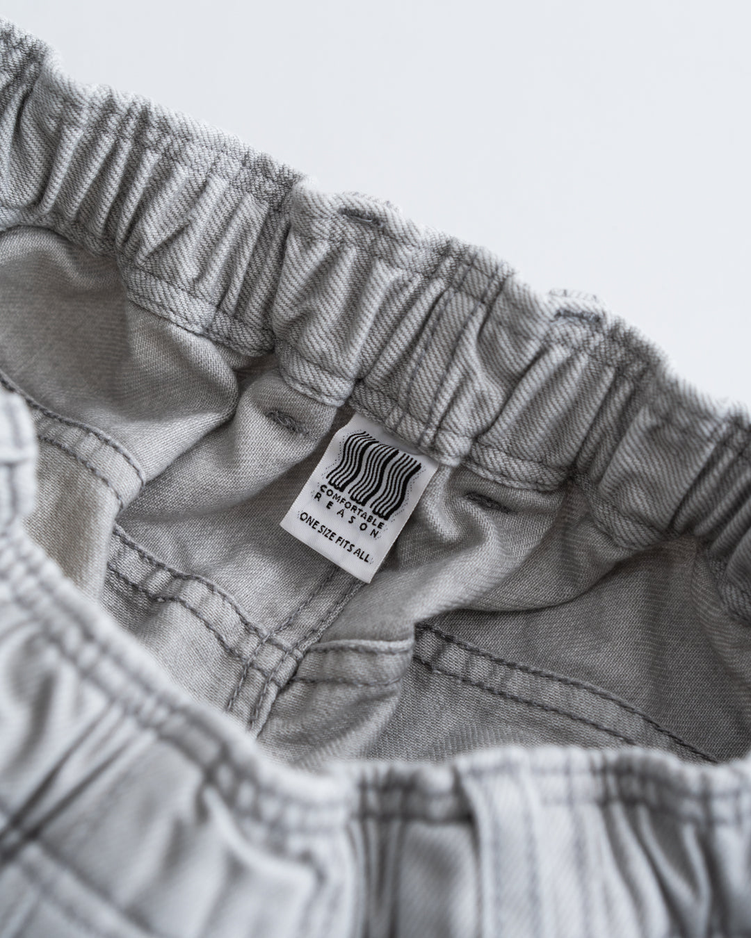 COMFORTABLE REASON Surface Dyed Denim