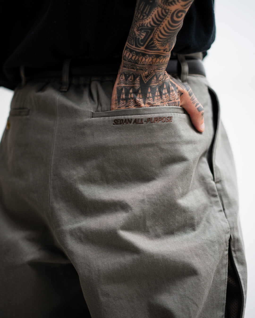 [8.23 sat 12:00 Release] SEDAN ALL-PURPOSE Ventilation Chino Slacks
