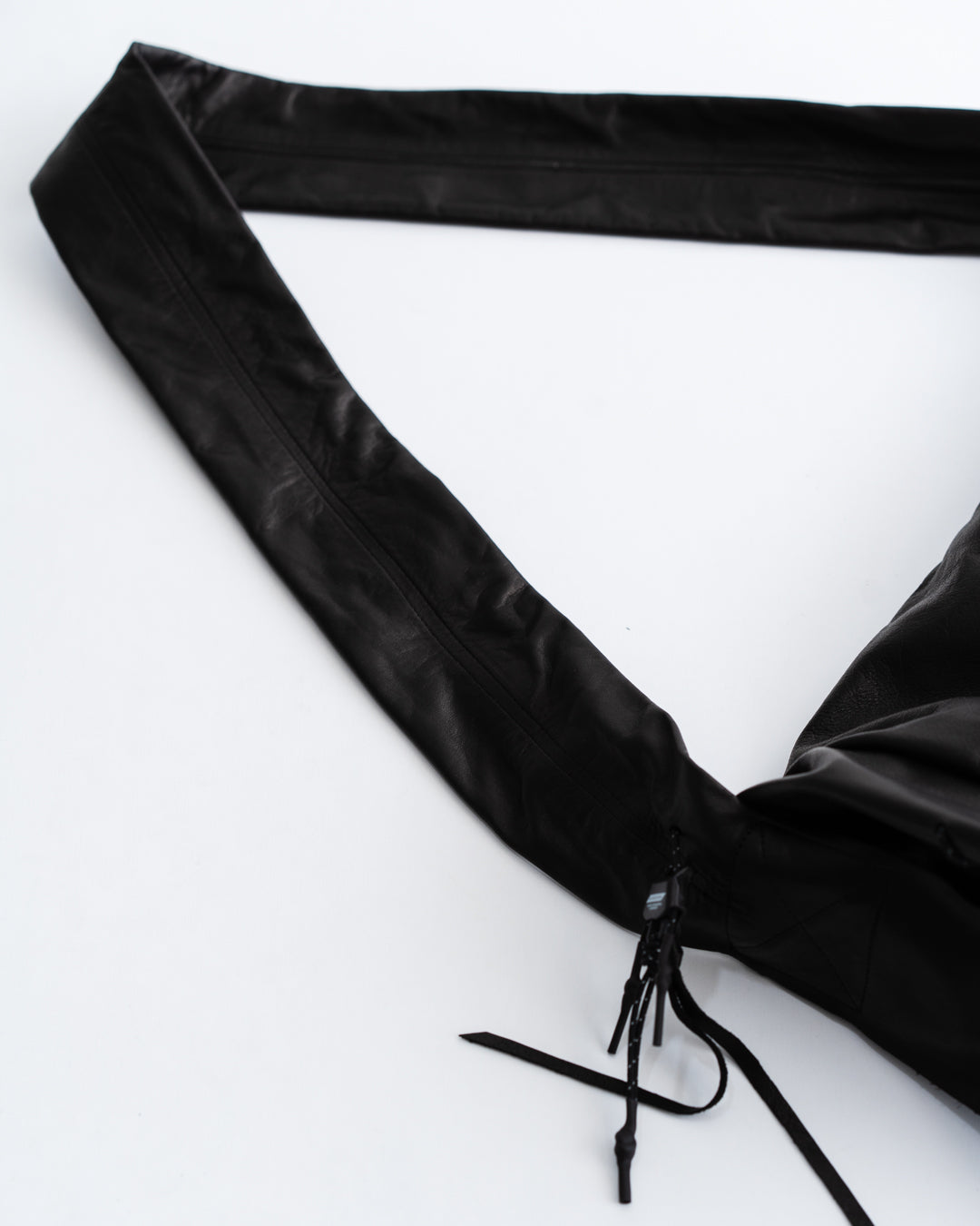 B:TOGETHER BIG KINCHAKU LEATHER