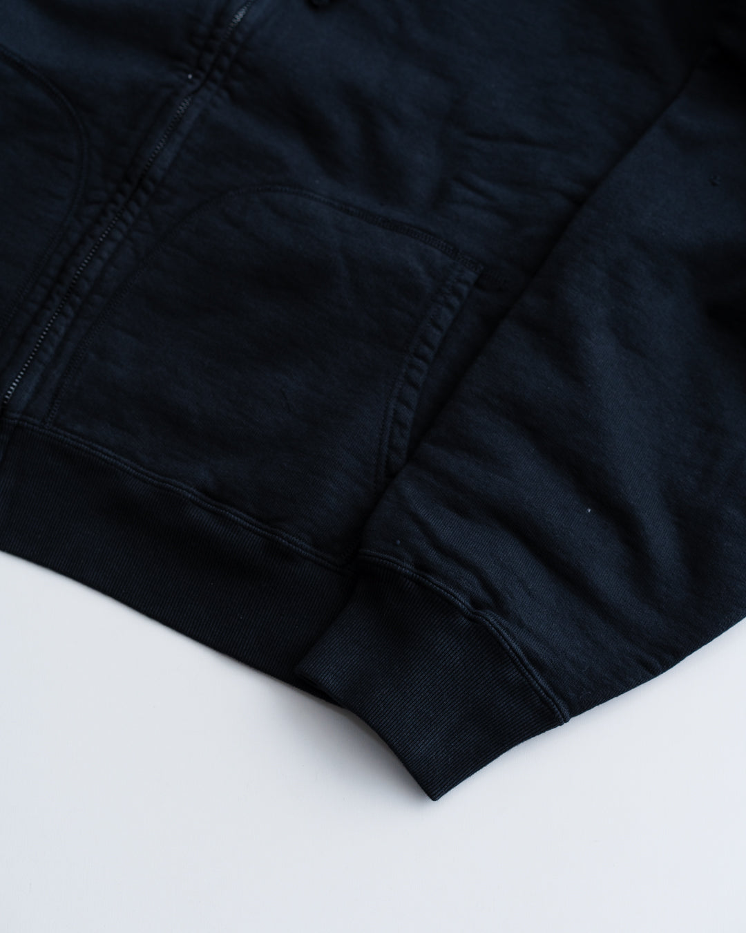 [8.30 sat 11:00 Release] BOWWOW ZIP HOODIE