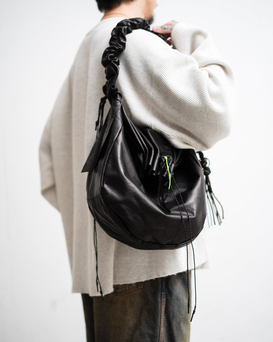 B:TOGETHER BIG KINCHAKU LEATHER