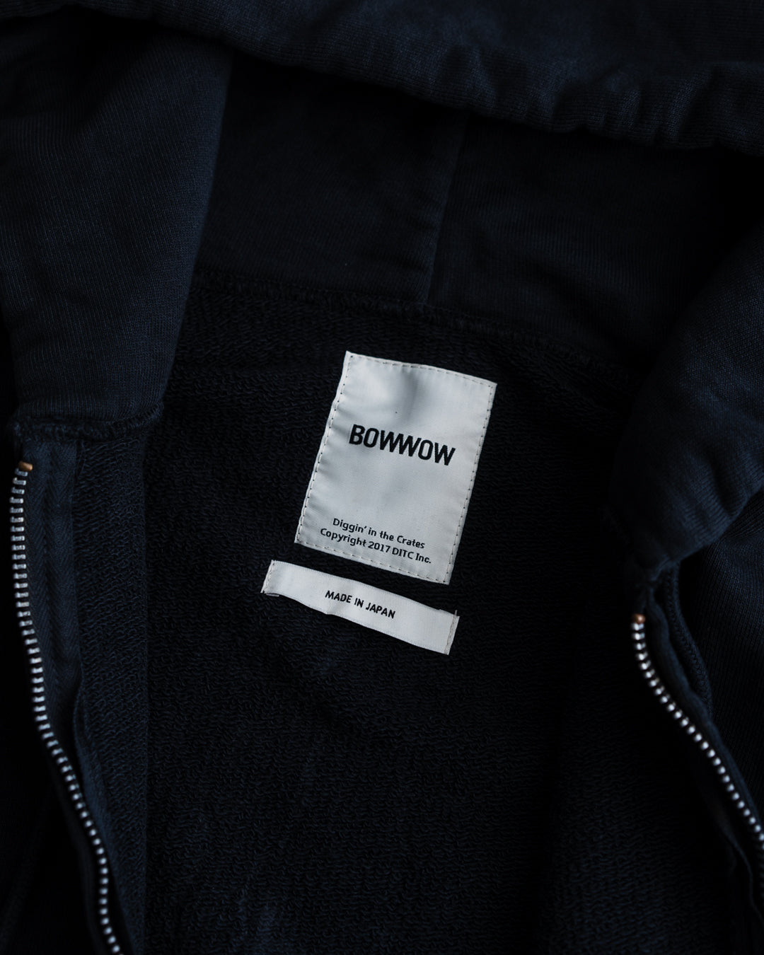 [8.30 sat 11:00 Release] BOWWOW ZIP HOODIE