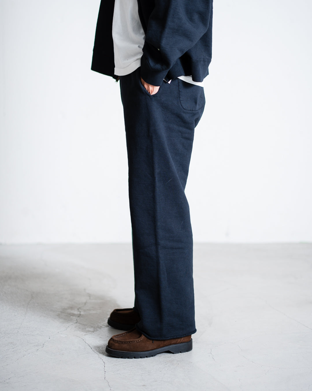 [8.30 sat 11:00 Release] BOWWOW SWEAT PANTS
