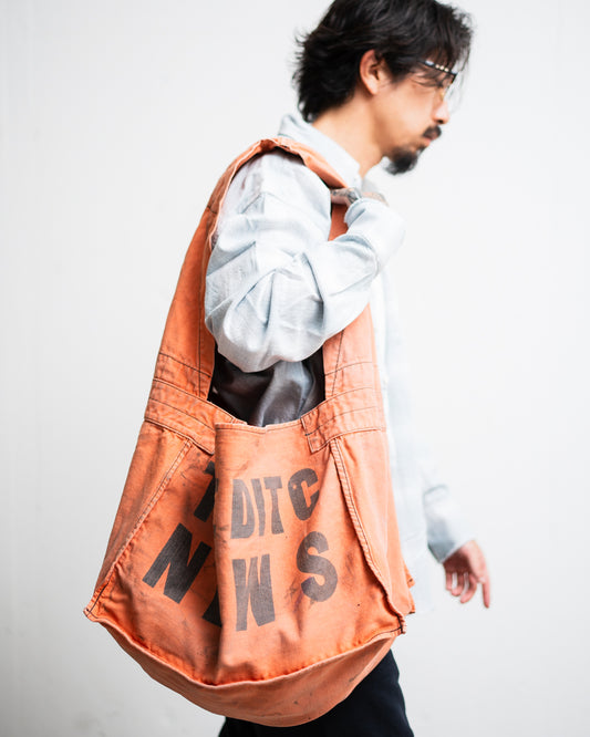 [8.30 sat 11:00 Release] BOWWOW THE DITC NEWSPAPER BAG AGED