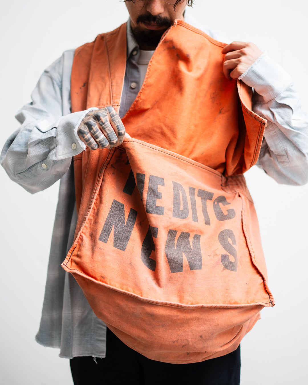 [8.30 sat 11:00 Release] BOWWOW THE DITC NEWSPAPER BAG AGED