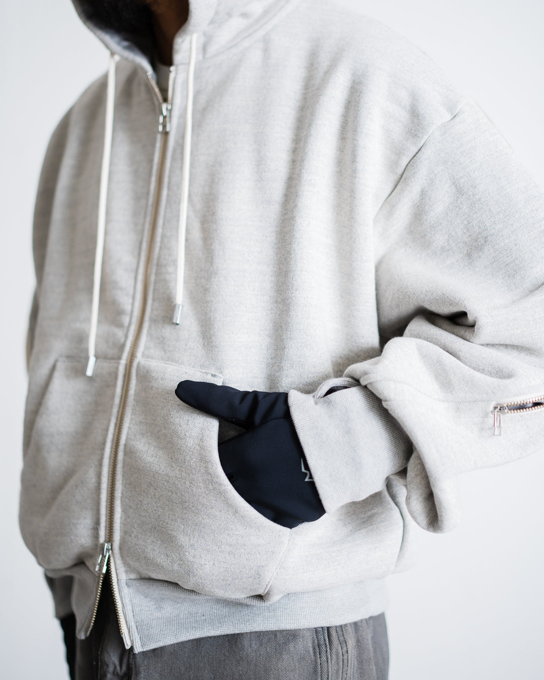 [8.30 sat 12:00 Release] ROTOL FOAMORA SWEAT ZIP HOODIE